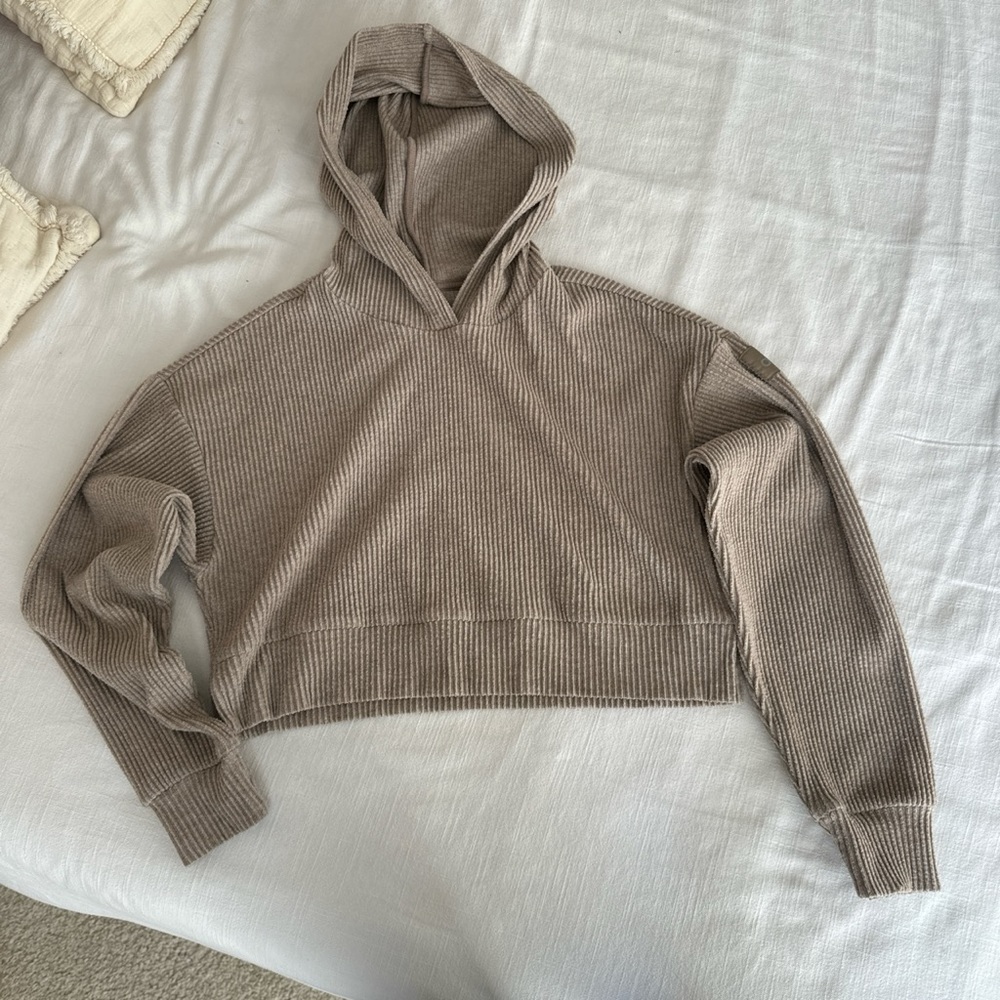 Alo Yoga Ribber Sweatshirt